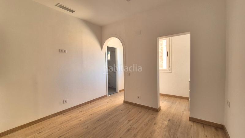 Foto da4ff63f-02fa-4ec7-8078-0018fbb6a4a0. Piso  luminoso recién reformado en carrer de la muntanya en Barcelona