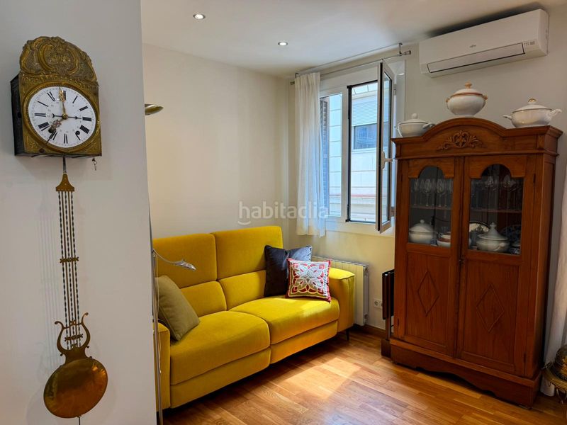 Foto a7d72e41-fb4b-4540-a596-87405de44d5d. Pis a Vila de Gràcia Barcelona