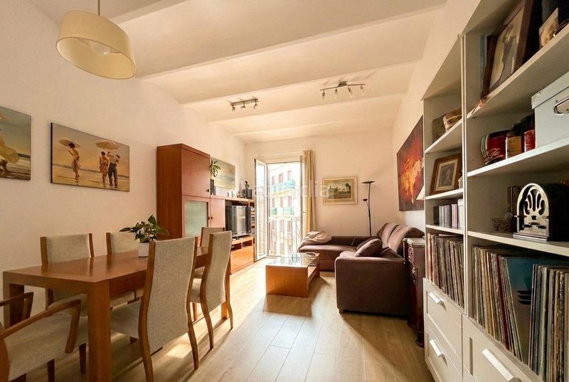 Foto 143f6244-c6a8-4666-99e6-1872b1e71c10. Pis a Sagrada Família Barcelona