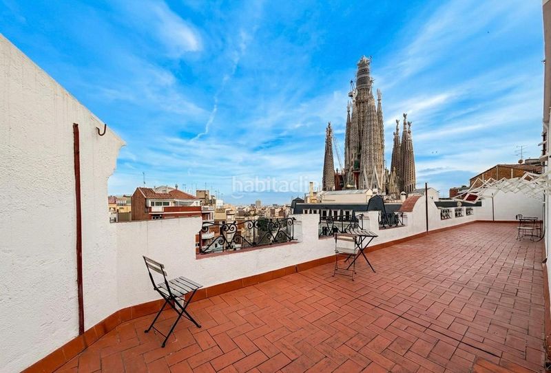 Foto 3bb0a7c4-33da-4948-aad2-d11a773b42f8. Pis a Sagrada Família Barcelona