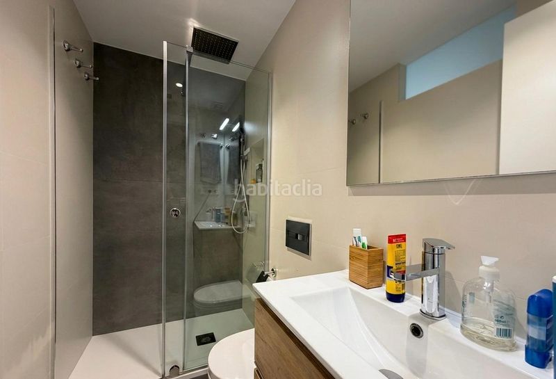 Foto 8e15e379-7755-45be-810e-c6cf11b1ab58. Pis a Sagrada Família Barcelona