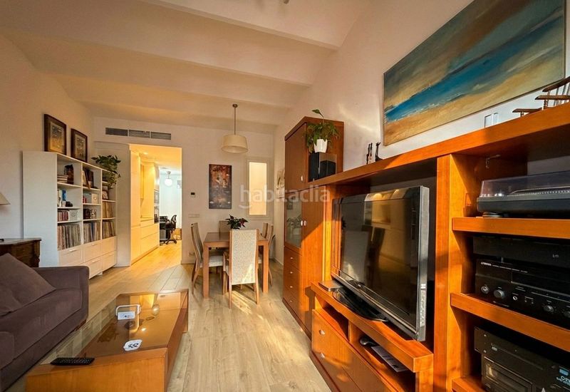 Foto b3897509-456a-4ec5-b28c-b79df0233a9c. Pis a Sagrada Família Barcelona