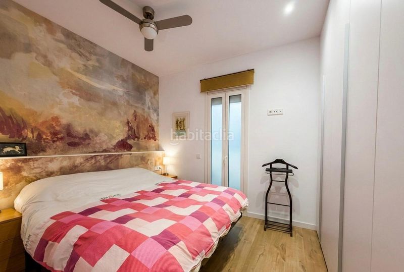 Foto d0e79685-8a6b-4bde-becb-1735e54ca54f. Pis a Sagrada Família Barcelona