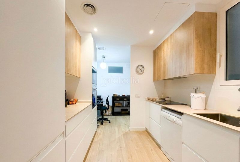 Foto e6284ecb-7211-4bbe-9b71-b9d24fcc52ee. Pis a Sagrada Família Barcelona