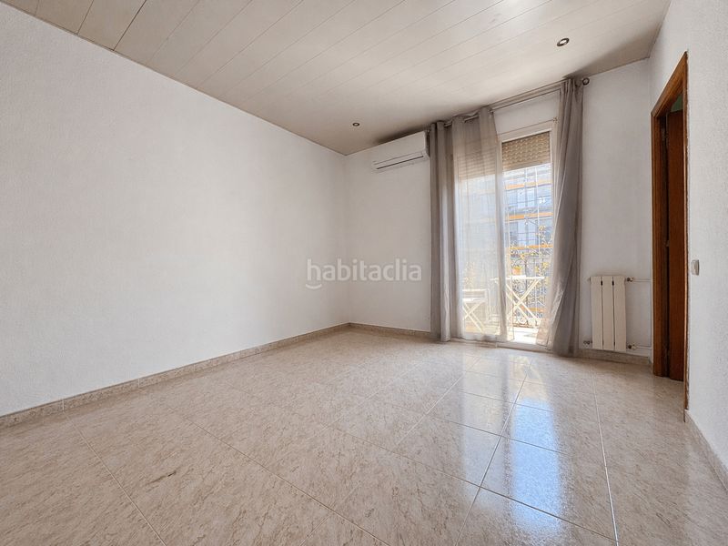 Foto ccff5f60-7ef4-4fd0-b369-f363db595e5b. Pis a Poblenou Barcelona