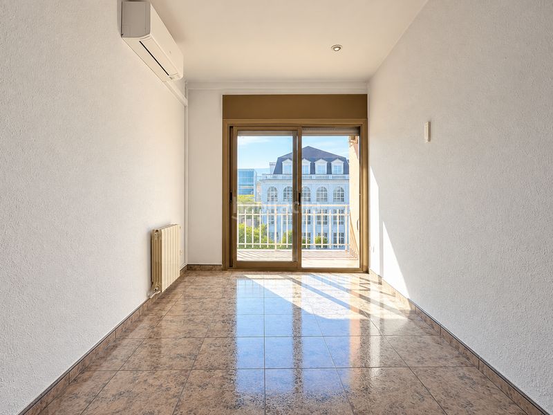 Foto e1c4f0e2-0cb8-4273-a529-d59bcaa7a0d0. Flat in Poblenou Barcelona
