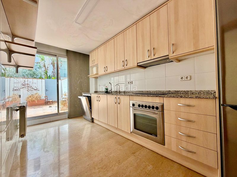 Foto 2925b361-1a3e-422c-bd2a-07754d362418. Casa amb calefacció aparcament a Poblenou Barcelona