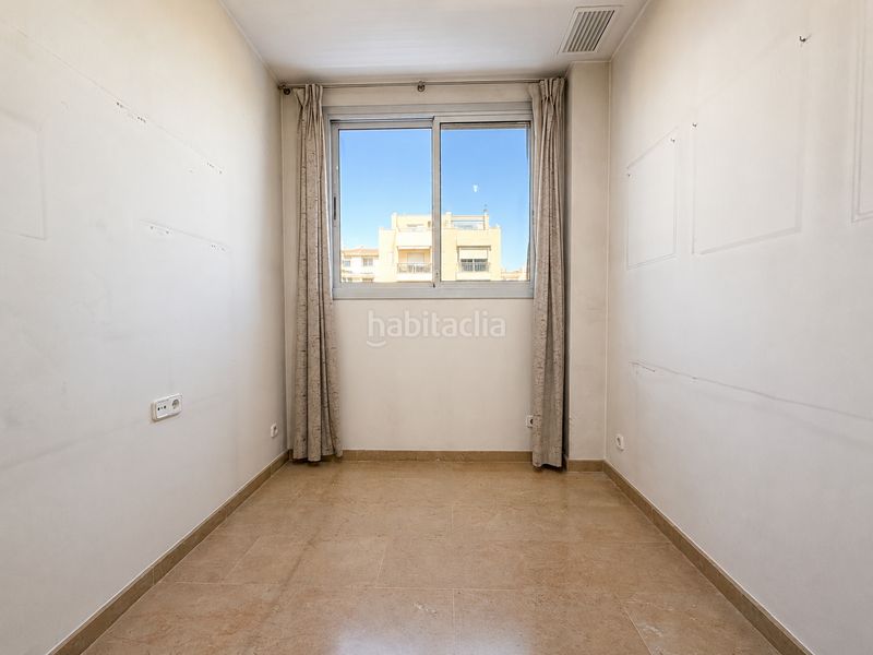 Foto f6728478-ee99-4986-936f-59ab14fcdc96. Casa amb calefacció aparcament a Poblenou Barcelona