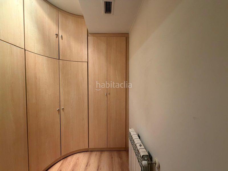Foto ac2b4dc3-8715-4215-bf3e-0f404a3f0fa0. Casa amb calefacció aparcament a Poblenou Barcelona