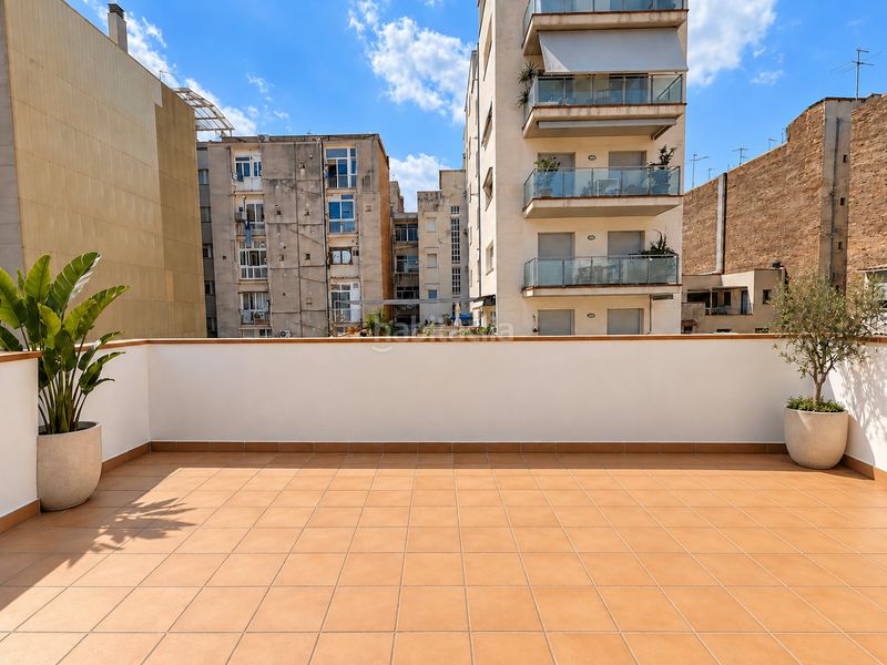 Foto b3aef26e-11a9-48d8-8599-54ebd56dcf70. Casa en Poblenou Barcelona