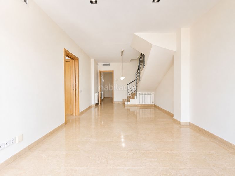 Foto dc5b1b09-bca9-474f-a1b6-18de82529913. Casa amb calefacció aparcament a Poblenou Barcelona