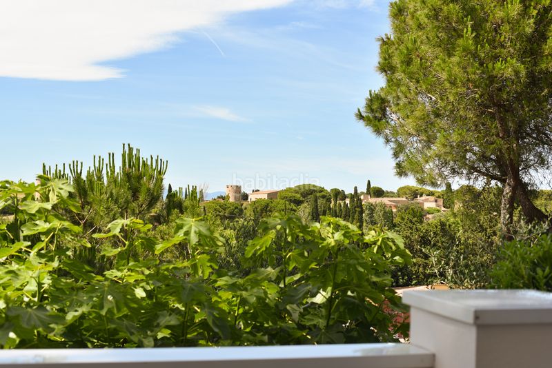 Foto 1c10672e-4174-4289-aef4-978634af5138. Casa amb calefacció aparcament a Eixample Residencial Escala (L´)