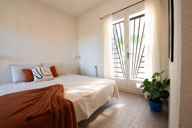 Foto 1e632a07-67a3-48aa-a3cc-90224e00ca26. Casa amb calefacció aparcament a Eixample Residencial Escala (L´)