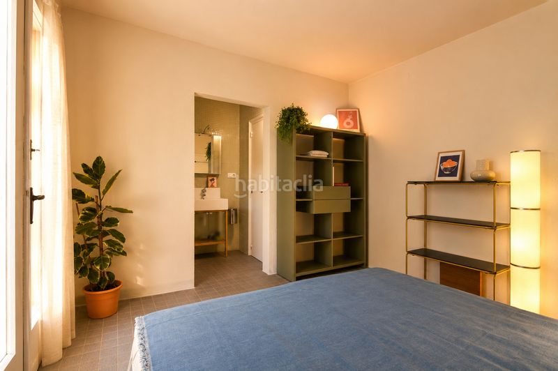 Foto 7eb2d8c4-f6a2-4186-a549-cd5d2f0819ea. Casa amb calefacció aparcament a Eixample Residencial Escala (L´)