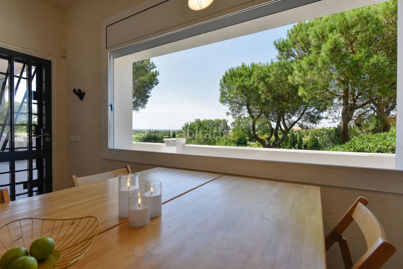 Foto bc62279a-e5f1-4a4a-8ca6-3769d4abc880. Casa amb calefacció aparcament a Eixample Residencial Escala (L´)