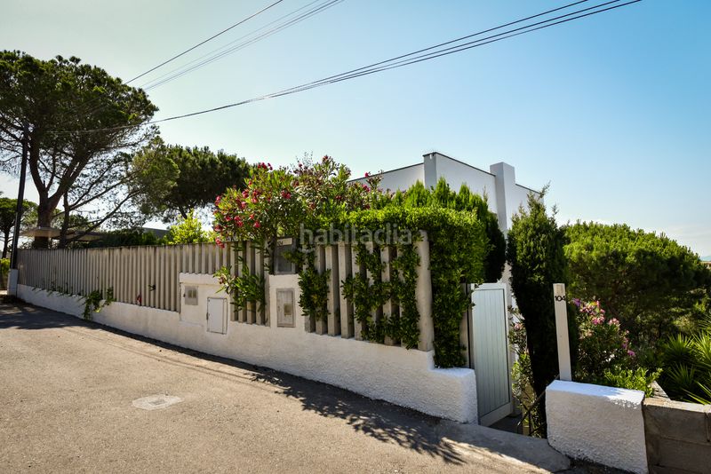Foto ec6101f8-41a5-40e7-bca6-a6fdab8dccc7. Casa amb calefacció aparcament a Eixample Residencial Escala (L´)