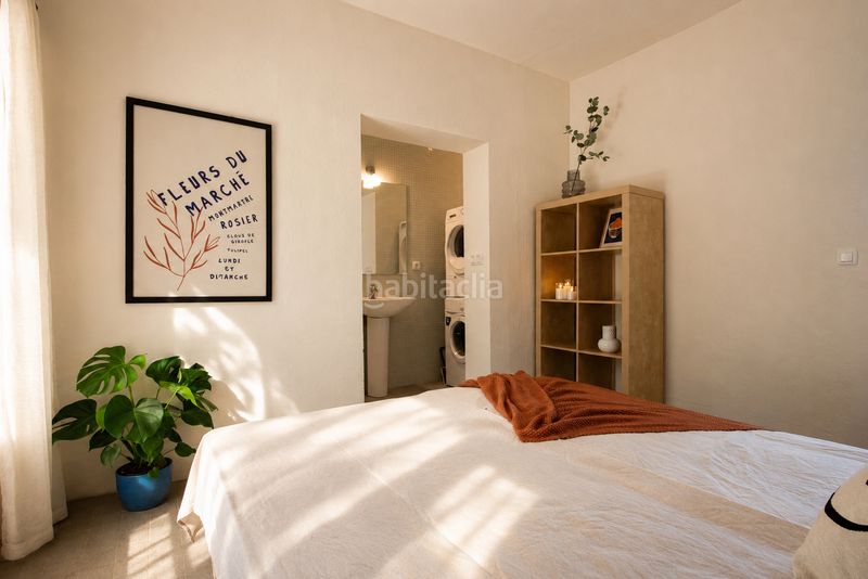 Foto f369a39a-edeb-4fdf-bb70-4a434e6ba816. Casa amb calefacció aparcament a Eixample Residencial Escala (L´)