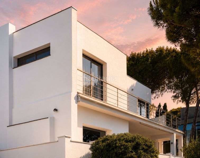 Foto faa2208e-ad8f-4c22-a830-d9277c6e9168. Casa amb calefacció aparcament a Eixample Residencial Escala (L´)