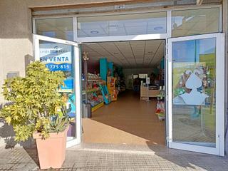 Local Comercial a Avinguda de montg 142. Espectacular local comercial junto a la playa
