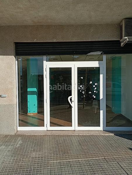 Foto 16952186-0f6f-4f78-bdc0-8ad584aa89c3. Local commercial dans avinguda de montgó 142 dans Port - La Clota - Puig Sec Escala (L´)