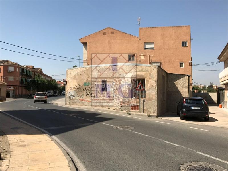 Foto 8184b5df-bd9d-41ef-a6c0-d5c23bc4e11c. Alquiler local comercial local primera linea en Zarandona Murcia