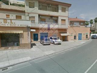 Lloguer Local Comercial a Zarandona. Local primera linea
