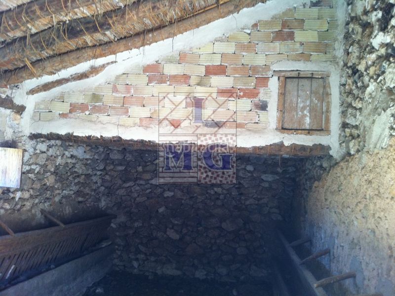 Foto d7b7671f-799c-4bef-9a2e-624e9894a8a3. Masia a Yeste