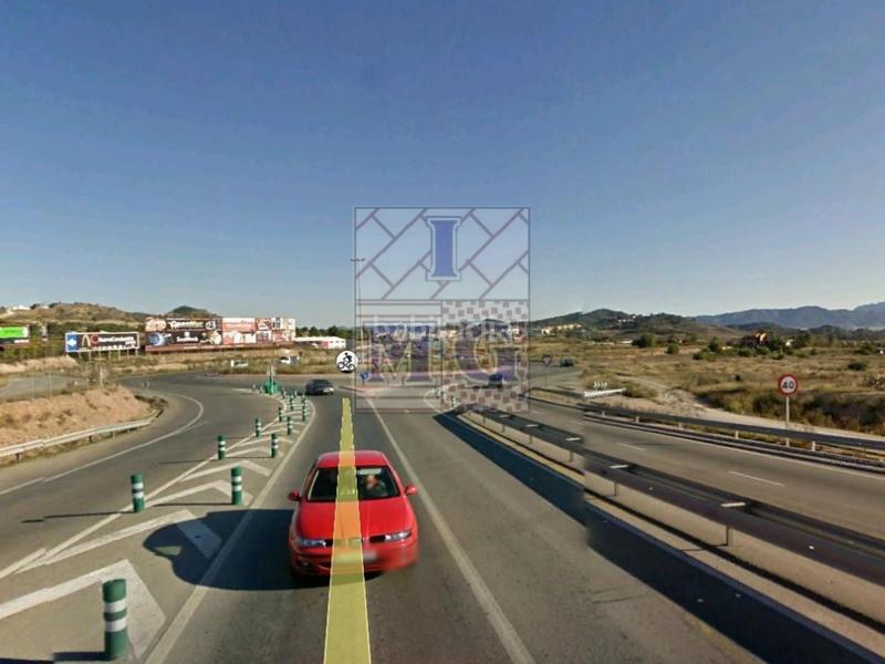Foto 6431f3f4-8a1e-4b91-b352-ff1d2ca2fb83. Terreno residencial suelo comercial. en El Esparragal Murcia