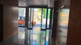 Local Comercial a Carrer president maci 56. Oportunidad local a palams