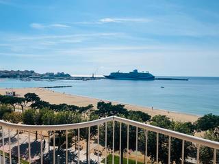 Pis  Passeig del mar. Vistes al mar , paseo de palamós