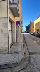 Aparcament cotxe a Carrer Santa Bàrbara 53