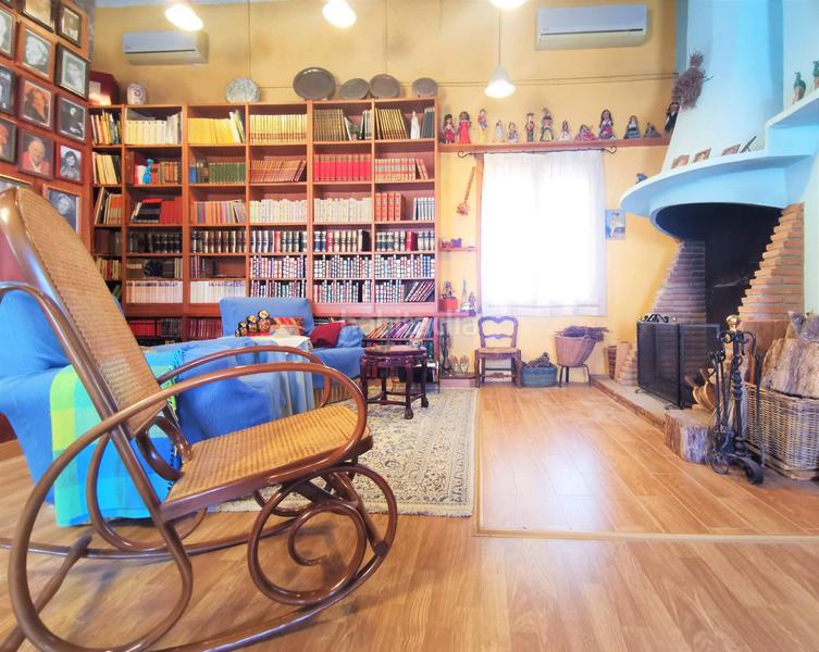 Foto c23f3a44-431c-4c99-8755-f829a3de0c68. Haus mit heizung in Montbrió del Camp