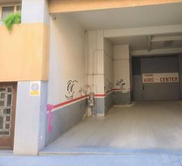 Aparcament cotxe  Calle s roc. Amplia plaza para coche grandemoto yo furgoneta