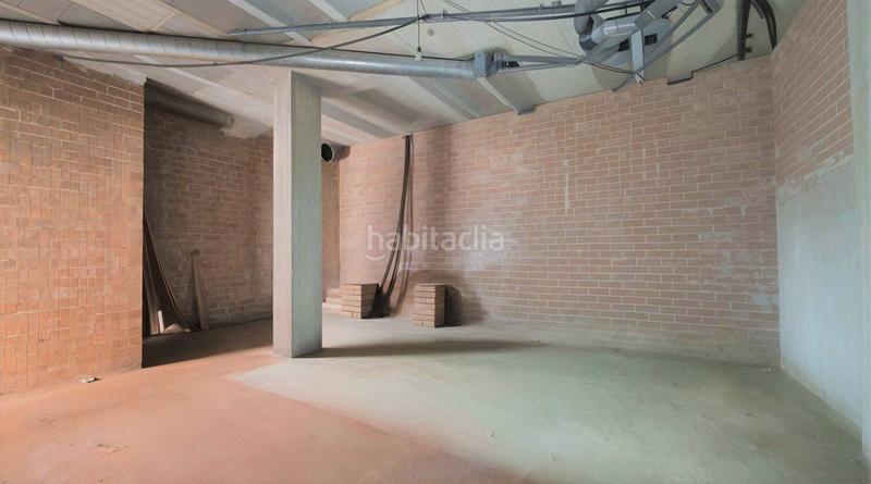 Foto bf1a4e41-25e4-402b-9d34-087a98375448. Locale commerciale in Port - Horta de Santa Maria Cambrils