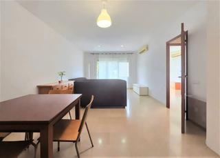 Flat  Calle jardins. Amplio piso de 3 habitaciones para entrar a vivir  en passeig ma