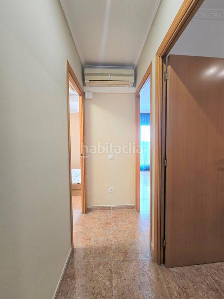 Foto 030da77b-54eb-46a0-a113-05f2861ae24a. Piso acogedor piso de 4 habitaciones con piscina comunitaria. en Reus