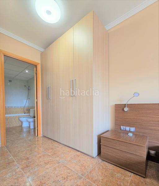 Foto 0d070546-efb0-447d-8904-3468ad49d997. Piso acogedor piso de 4 habitaciones con piscina comunitaria. en Reus