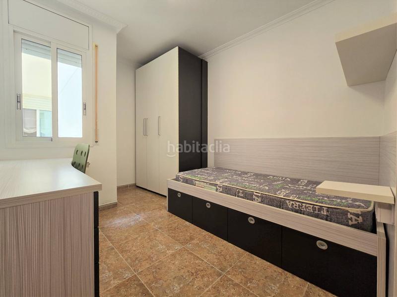Foto 53db3024-6bfb-49db-85fe-ae6196de3a01. Piso acogedor piso de 4 habitaciones con piscina comunitaria. en Reus