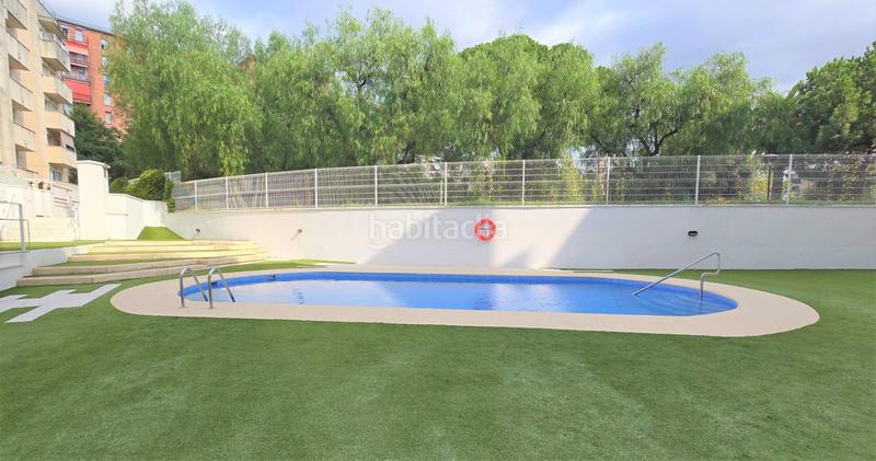 Foto 5a772efe-6b0f-4ee6-8ced-880dc7b8bba3. Piso acogedor piso de 4 habitaciones con piscina comunitaria. en Reus