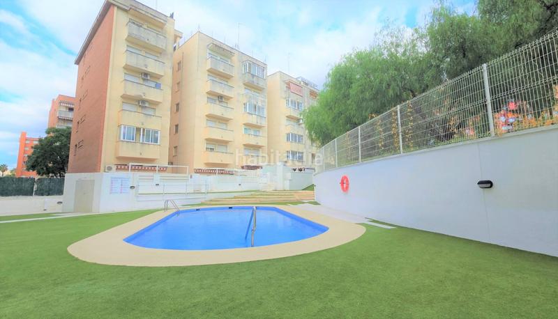 Foto 9cd8b4e5-f05a-4f53-b8d7-0fbe7f9a6d26. Piso acogedor piso de 4 habitaciones con piscina comunitaria. en Reus