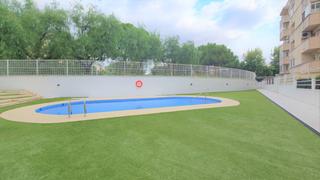 Appartement  Calle m. merce marçal i serra. Acogedor piso de 4 habitaciones en reus con  piscina comunitaria