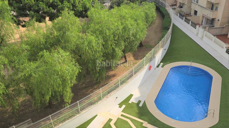 Foto b8ac0d83-8c53-431c-af44-75313285cd17. Piso acogedor piso de 4 habitaciones con piscina comunitaria. en Reus