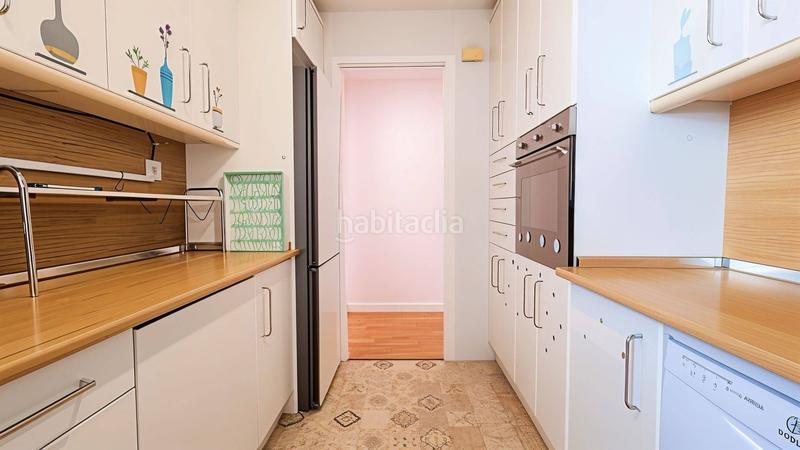 Foto d7ff53aa-a71d-4815-bb4b-8de9adfcc262. Affitto attico con parcheggio in Ponent Reus