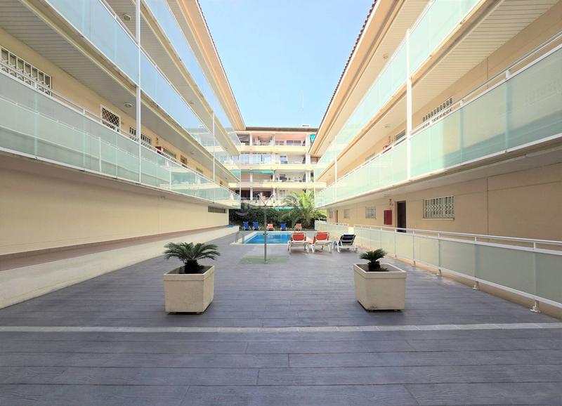 Foto 10aa8ab3-1a09-43ec-b1d4-edc71e2d2f0a. Appartamento con parcheggio piscina in pla de maset - cap de Salou Salou