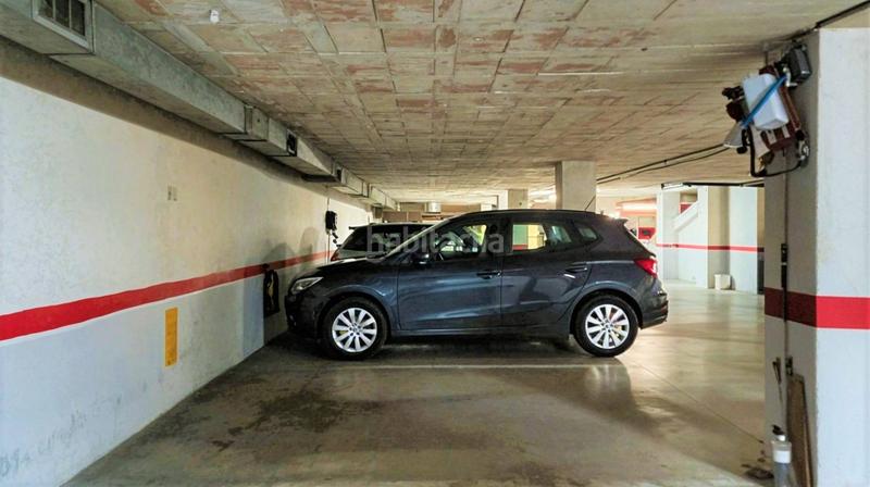 Foto 7a84d9b5-f58d-4f75-963c-a7d4b8393adc. Aparcament cotxe a Ponent Reus