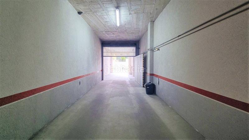 Foto f3e4ca17-8a6b-4c36-885b-0a2fd2a904d7. Aparcament cotxe a Ponent Reus