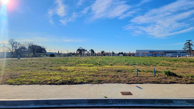 Foto e3f34e37-e11e-484e-aebf-5d34c7147aae. Terreno residencial parcelas disponibles en urbanización mas carpa en Reus