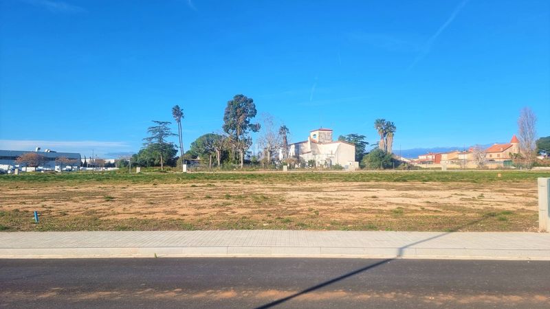 Foto ea69fe28-e2b5-431f-9b52-e955a587c9ff. Terreno residencial parcelas disponibles en urbanización mas carpa en Reus
