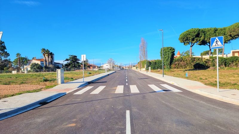 Foto 445d5820-0778-406c-a7f8-05f60607effe. Terreno residencial parcelas disponibles en urbanización mas carpa en Reus