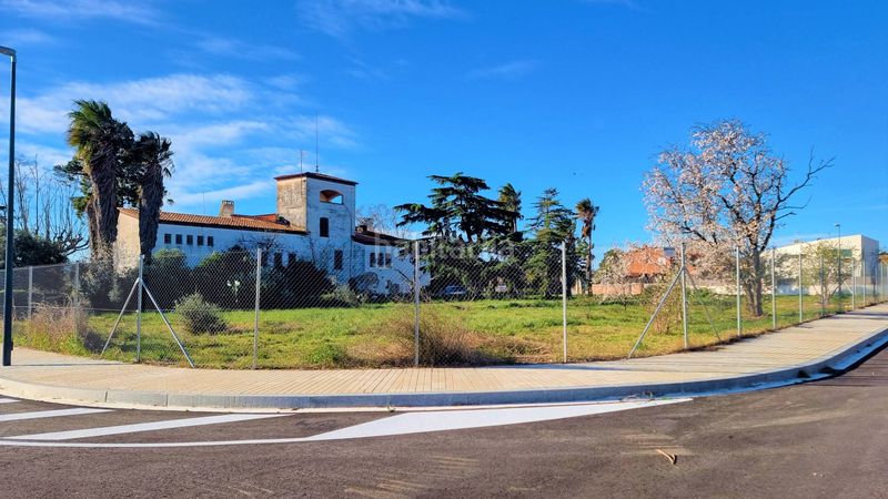 Foto 4e9831d1-5b18-4539-a5c7-c4e17fc8d665. Terreno residencial parcelas disponibles en urbanización mas carpa en Reus